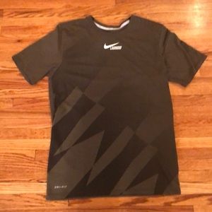 Men’s Nike Dri-Fit Lacrosse shirt-size small